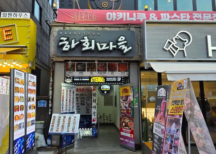 Hongik Station 1-minute Walk 6 Rooms, 3 Bathrooms