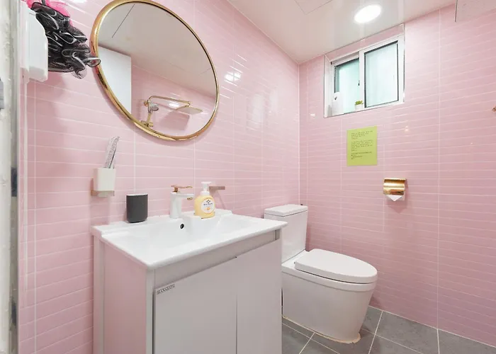 Appartement Hongik Station 1-minute Walk 6 Rooms, 3 Bathrooms Séoul