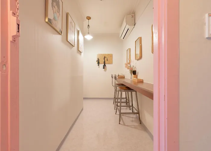 Appartement Hongik Station 1-minute Walk 6 Rooms, 3 Bathrooms