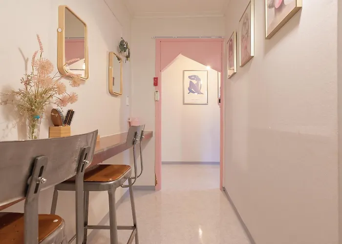 Appartement Hongik Station 1-minute Walk 6 Rooms, 3 Bathrooms