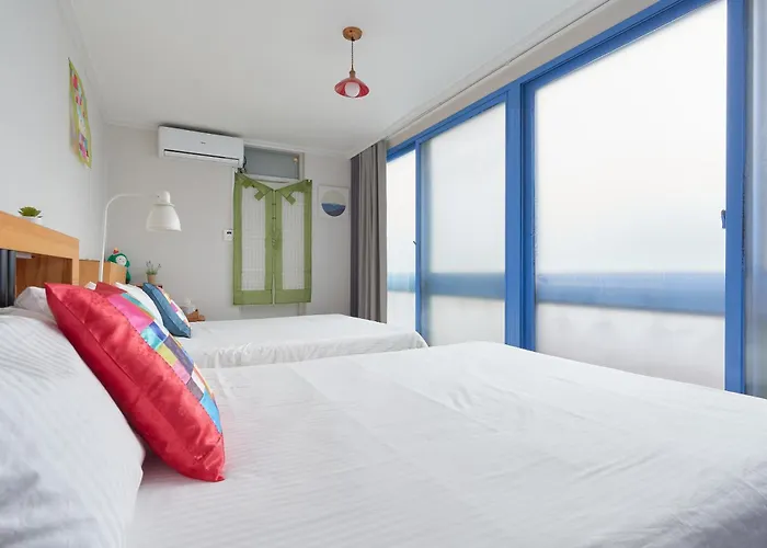 Hongik Station 1-minute Walk 6 Rooms, 3 Bathrooms *