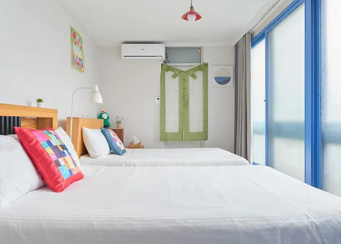 Appartement Hongik Station 1-minute Walk 6 Rooms, 3 Bathrooms