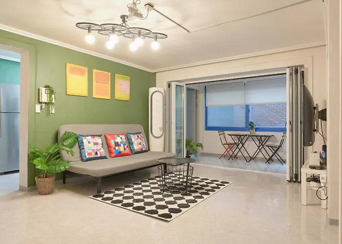 Hongik Station 1-minute Walk 6 Rooms, 3 Bathrooms * Séoul